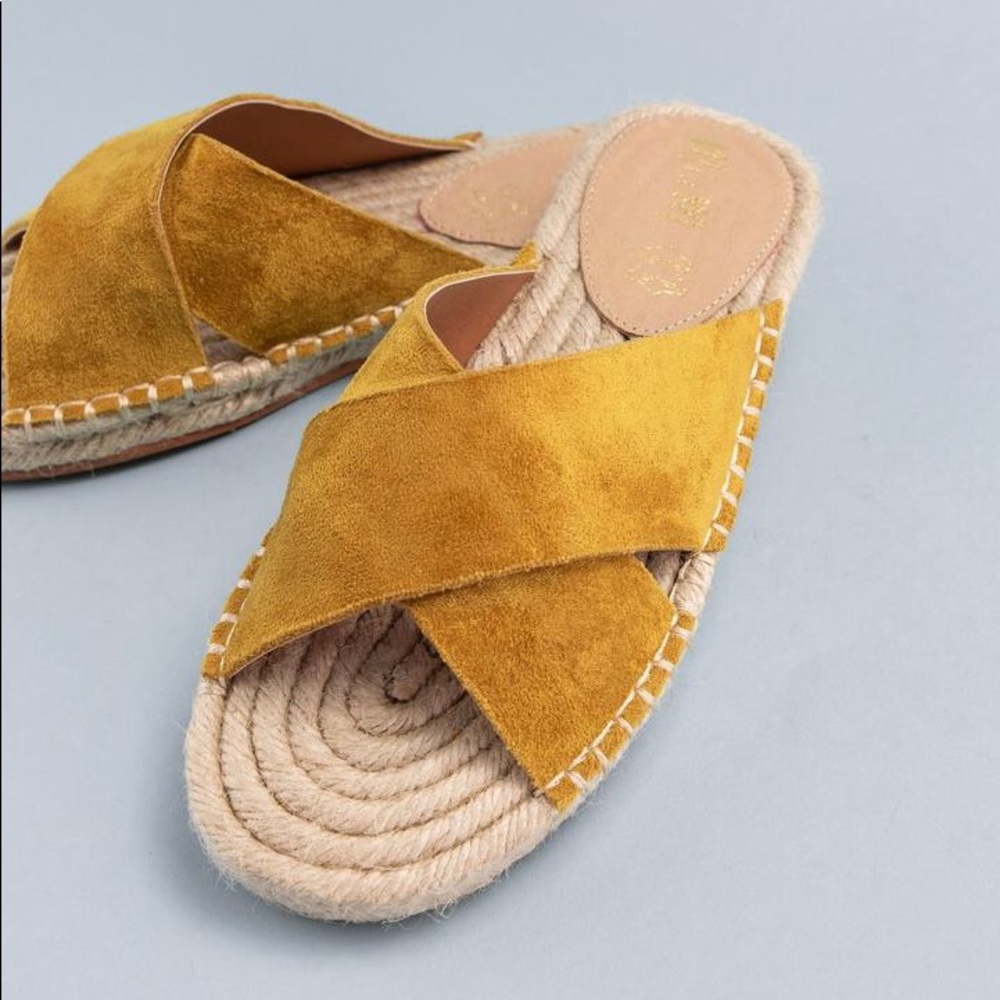 🔥CLEARANCE🔥Mi.iM Suede Espadrilles